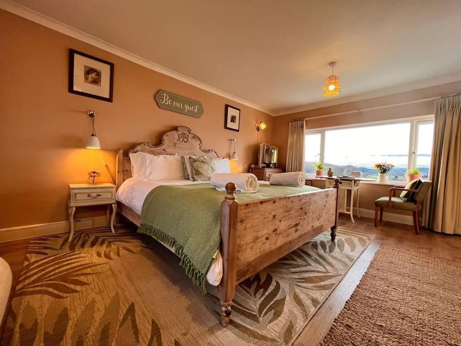 Blue Anchor House - Seaview, Hot Tub Apartments Bagian luar foto