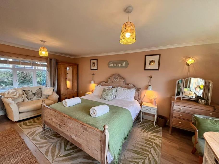 Blue Anchor House - Seaview, Hot Tub Apartments Bagian luar foto