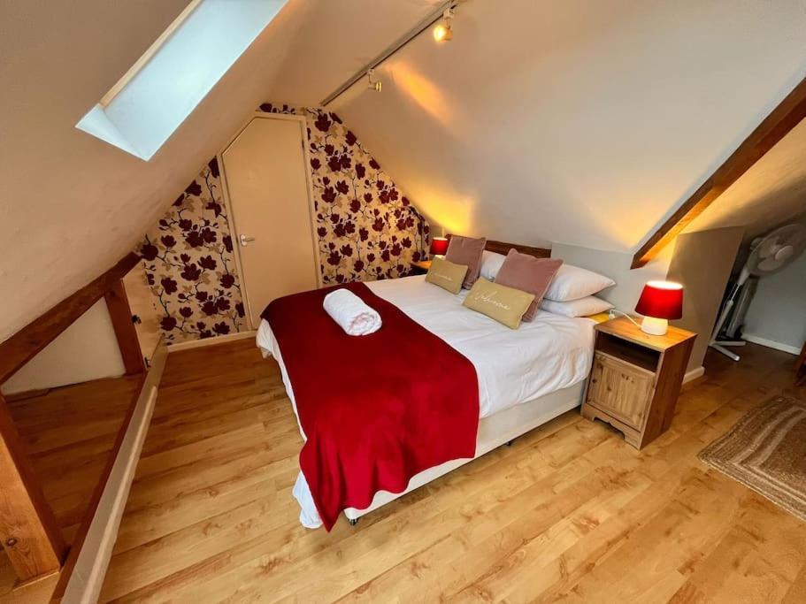 Blue Anchor House - Seaview, Hot Tub Apartments Bagian luar foto