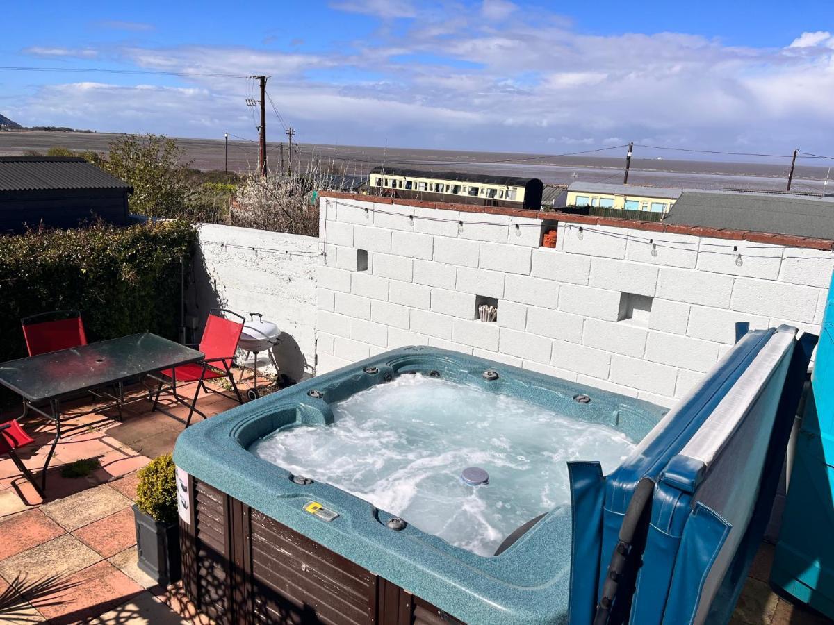 Blue Anchor House - Seaview, Hot Tub Apartments Bagian luar foto