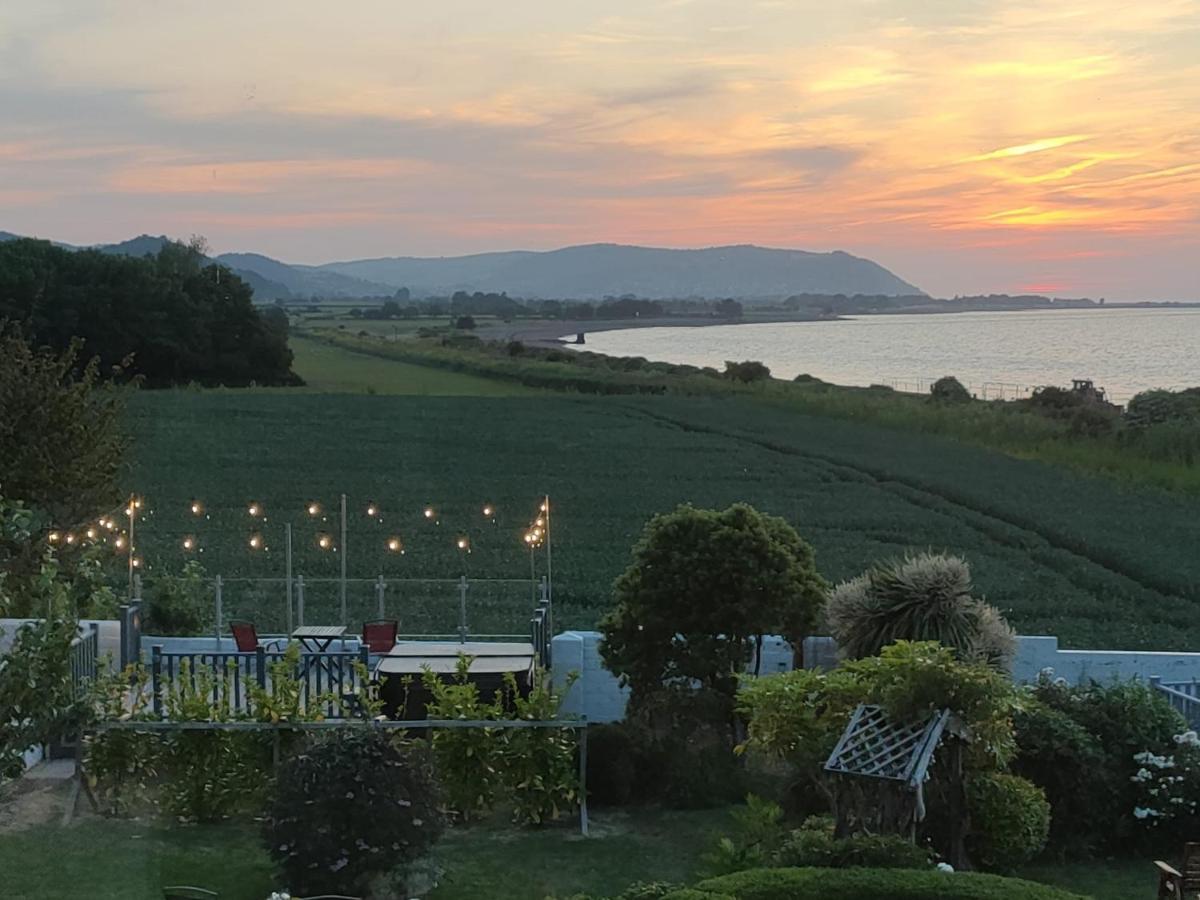 Blue Anchor House - Seaview, Hot Tub Apartments Bagian luar foto